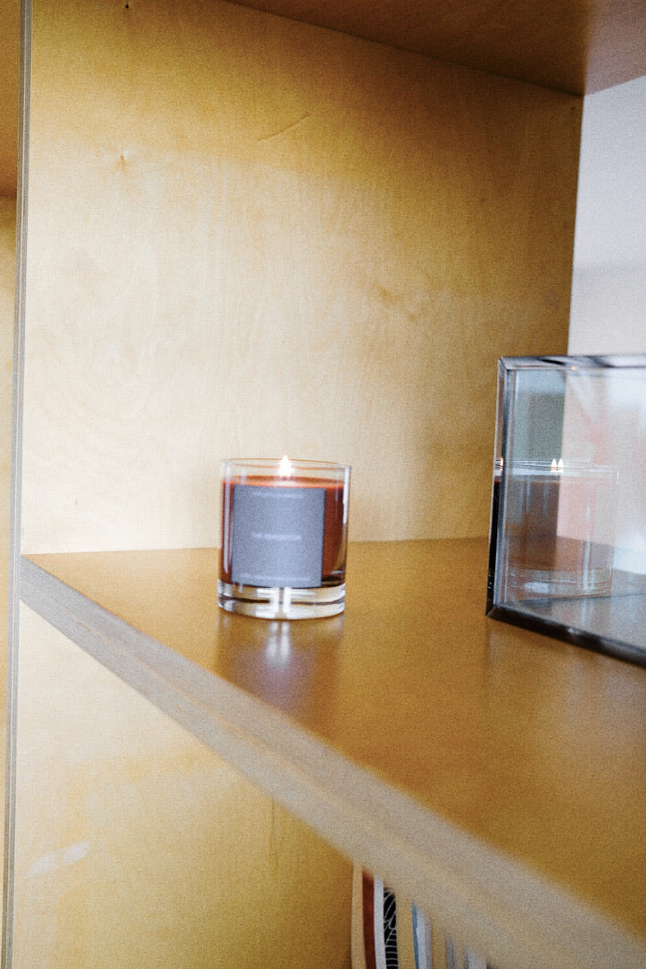 THE REFLECTOR CANDLE