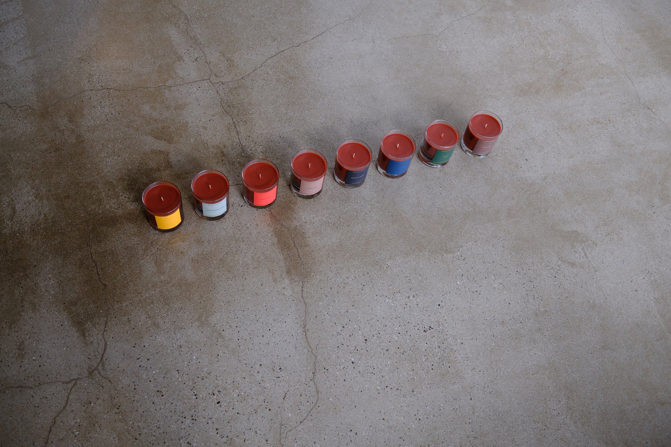 THE REFLECTOR CANDLE